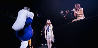 2025 World Champion figure skater Alysa Liu featured in ‘Best Dressed’ segment at Laufey concert Laufey and Alysa Liu