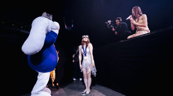 2025 World Champion figure skater Alysa Liu featured in ‘Best Dressed’ segment at Laufey concert Laufey and Alysa Liu