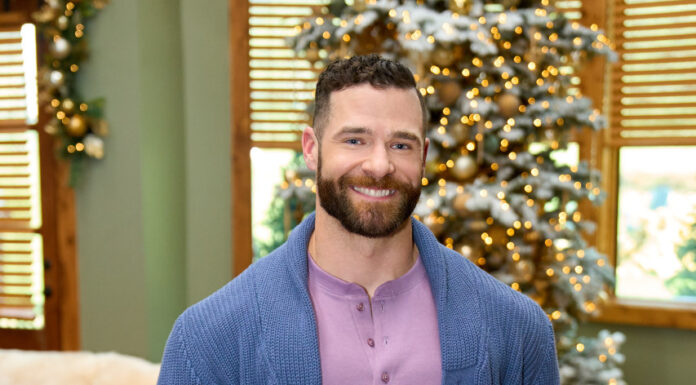 Jake Schum talks about ‘Finding Mr. Christmas’ Season on Hallmark Jake Schum in 'Finding Mr. Christmas' Season 2