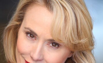 Meredith Thomas returns for another ‘Mere Christmas’ with Lifetime’s new holiday film ‘The Christmas Campaign’ Meredith Thomas