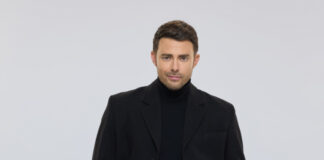 Jonathan Bennett talks about starring in ‘A Keller Christmas Vacation’ on Hallmark Jonathan Bennett