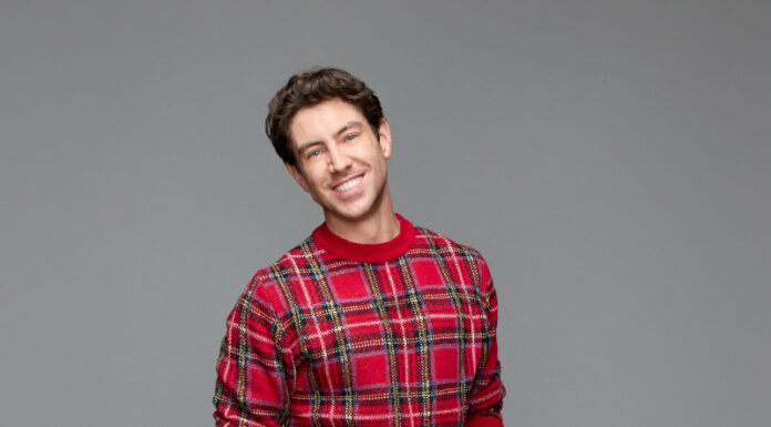 Robbie Simpson talks about ‘Finding Mr. Christmas’ Season 2 on Hallmark Robbie Simpson
