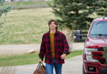 Drake Kuyper talks about ‘Finding Mr. Christmas’ Season 2 on Hallmark Drake Kuyper