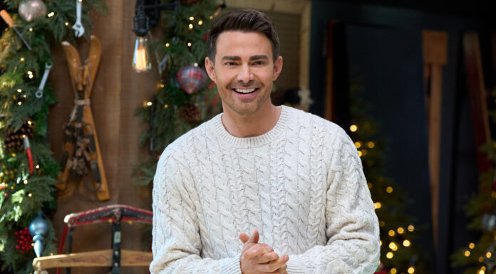 Jonathan Bennett talks about ‘Finding Mr. Christmas’ Season 2 on Hallmark Jonathan Bennett