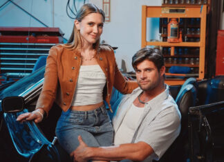 Review: Cayman Cardiff and Quincey Szymeczek are ‘Under the Hood’ in new vertical drama Quincey Szymeczek and Cayman Cardiff