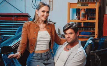 Review: Cayman Cardiff and Quincey Szymeczek are ‘Under the Hood’ in new vertical drama Quincey Szymeczek and Cayman Cardiff