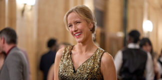 Chatting with Jessy Schram at Christmas Con about her new Hallmark holiday film Jessy Schram