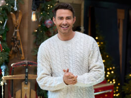 Chatting with Jonathan Bennett, B. J. Britt and Heather Hemmens at Christmas Con 2025 Jonathan Bennett