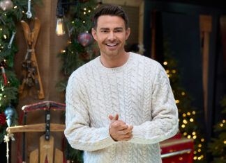 Chatting with Jonathan Bennett, B. J. Britt and Heather Hemmens at Christmas Con 2025 Jonathan Bennett