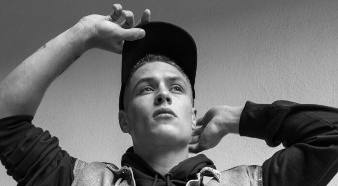 Meet Hunter Warr: Fashion model, influencer, and aspiring actor Hunter Warr