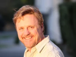 ASL interpreter Bill Pugin releases ‘Fly on the Wall’ book Bill Pugin.