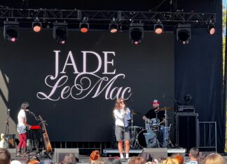 Jade LeMac Pulled Austin Toward Her, Effortlessly, at SXSW 2026 Jade LeMac performing live at Coca-Cola's Sips & Sounds festival (Day 2) at Auditorium Shores during SXSW 2026