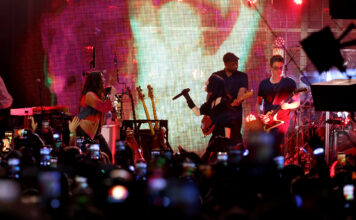 What Endures: A Night With Alanis Morissette, Ella Langley, and St. Vincent at Spotify’s 20th Anniversary Alanis Morissette and DJ St. Vincent take the Spotify stage for a special duo performance of "You Oughta Know" in Austin, Texas for SXSW 2026