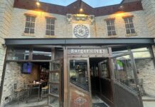 Review: Burgerology Farmingdale hosts its first-ever ‘Paint Night’ Burgerology Farmingdale