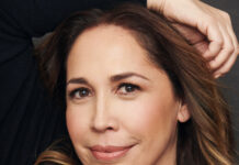 Andréa Burns talks about starring in the new musical ‘A Walk on the Moon’ Andréa Burns