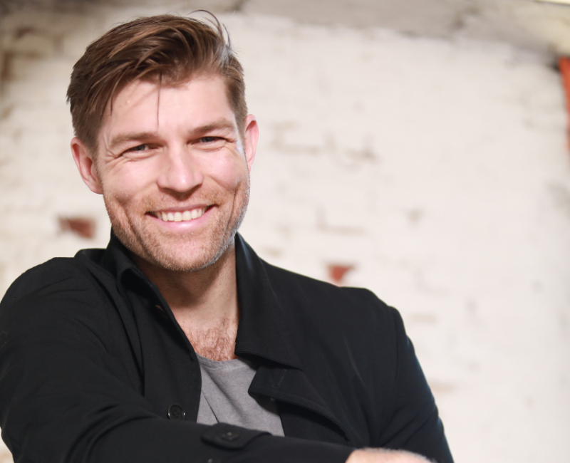 Liam McIntyre Liam McIntyre