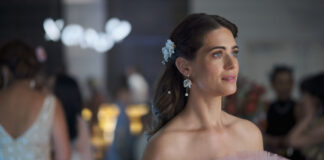 Lyndsy Fonseca talks about starring in the new Hallmark movie ‘The Love Heist’ Lyndsy Foncesa in 'The Love Heist'
