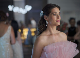 Lyndsy Fonseca talks about starring in the new Hallmark movie ‘The Love Heist’ Lyndsy Foncesa in 'The Love Heist'