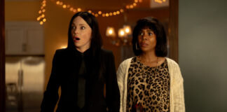 Review: ‘Scary Movie’ returns with sixth installment in the franchise Anna Faris and Regina Hall in 'Scary Movie 6'