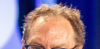Stephen Root discusses starring in the new film ‘The Long Haul’ Stephen Root