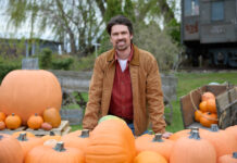 Corey Sevier talks about starring in ‘Pumpkin Regatta Romance’ on Hallmark Corey Sevier