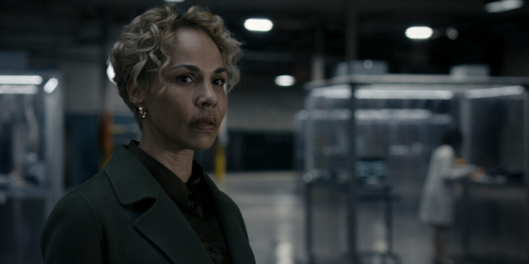 Amanda Brugel in 'Dark Matter'