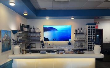 Review: Plaka Restaurant is a gem for authentic Greek food in East Elmhurst Plaka Restaurant